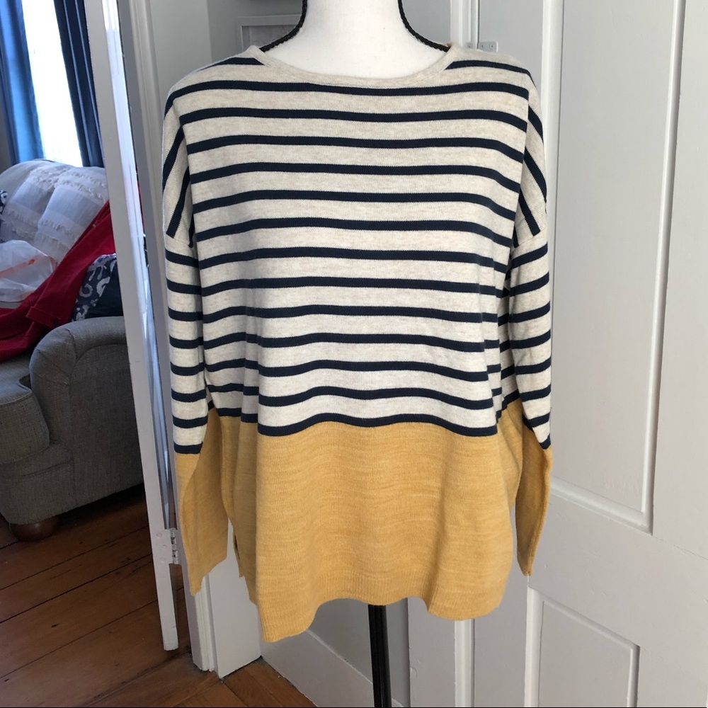 Striped boat neck top